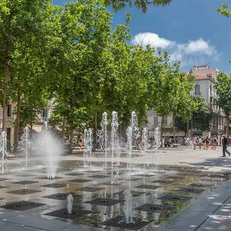 Plaza One-bedroom With Ac Antibes