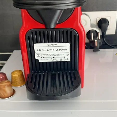 Plaza One-bedroom With Ac Vakantiehuis *