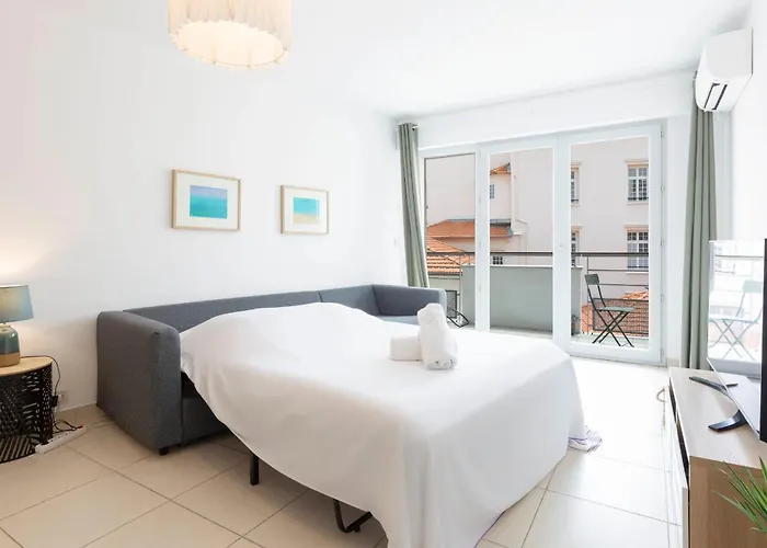 Dom wakacyjny Plaza One-bedroom With Ac