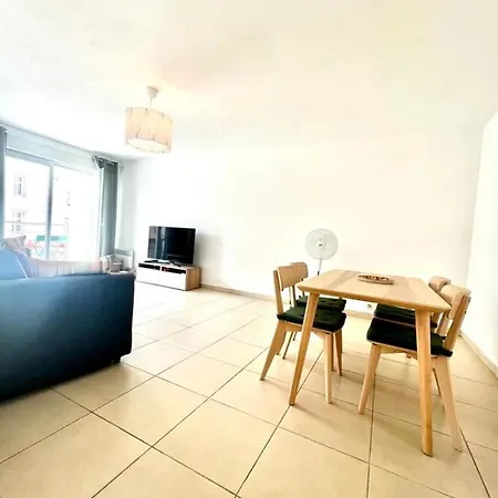 Plaza One Bedroom With Ac Antibes