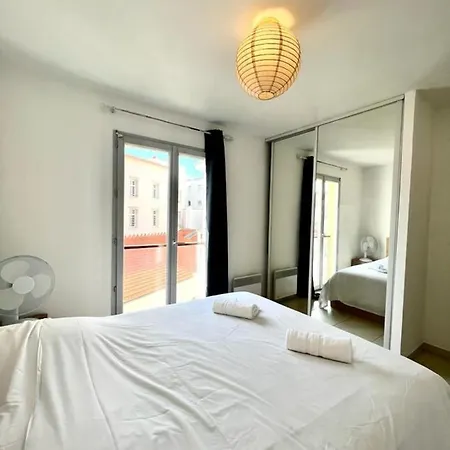 Plaza One Bedroom With Ac *